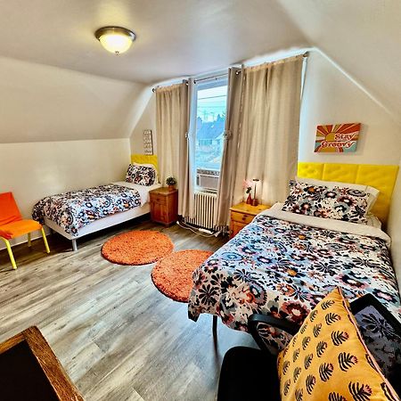 Private Room With Two Twin Beds Air Conditioning And Shared Bathrooms Located Near Seatac Airport And Downtown Seattle Buitenkant foto