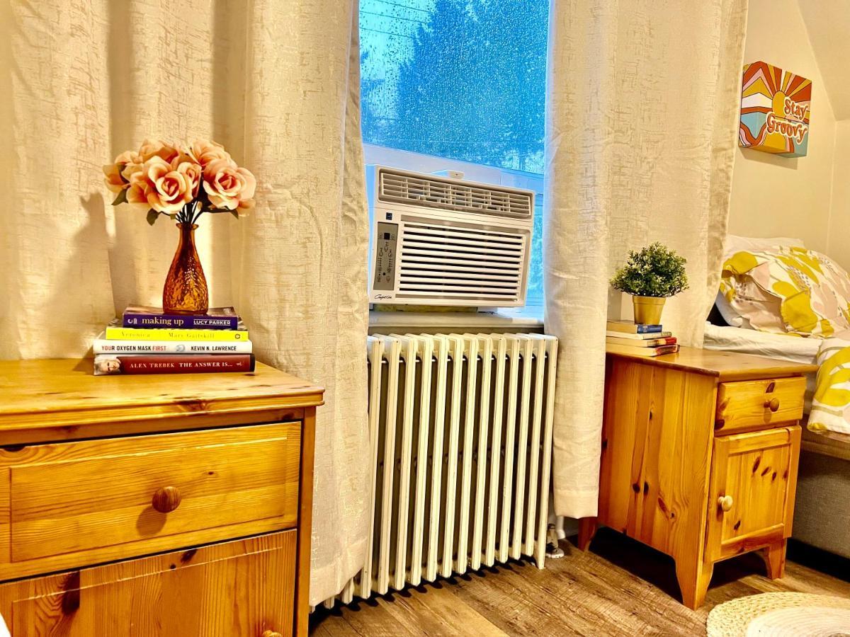 Private Room With Two Twin Beds Air Conditioning And Shared Bathrooms Located Near Seatac Airport And Downtown Seattle Buitenkant foto
