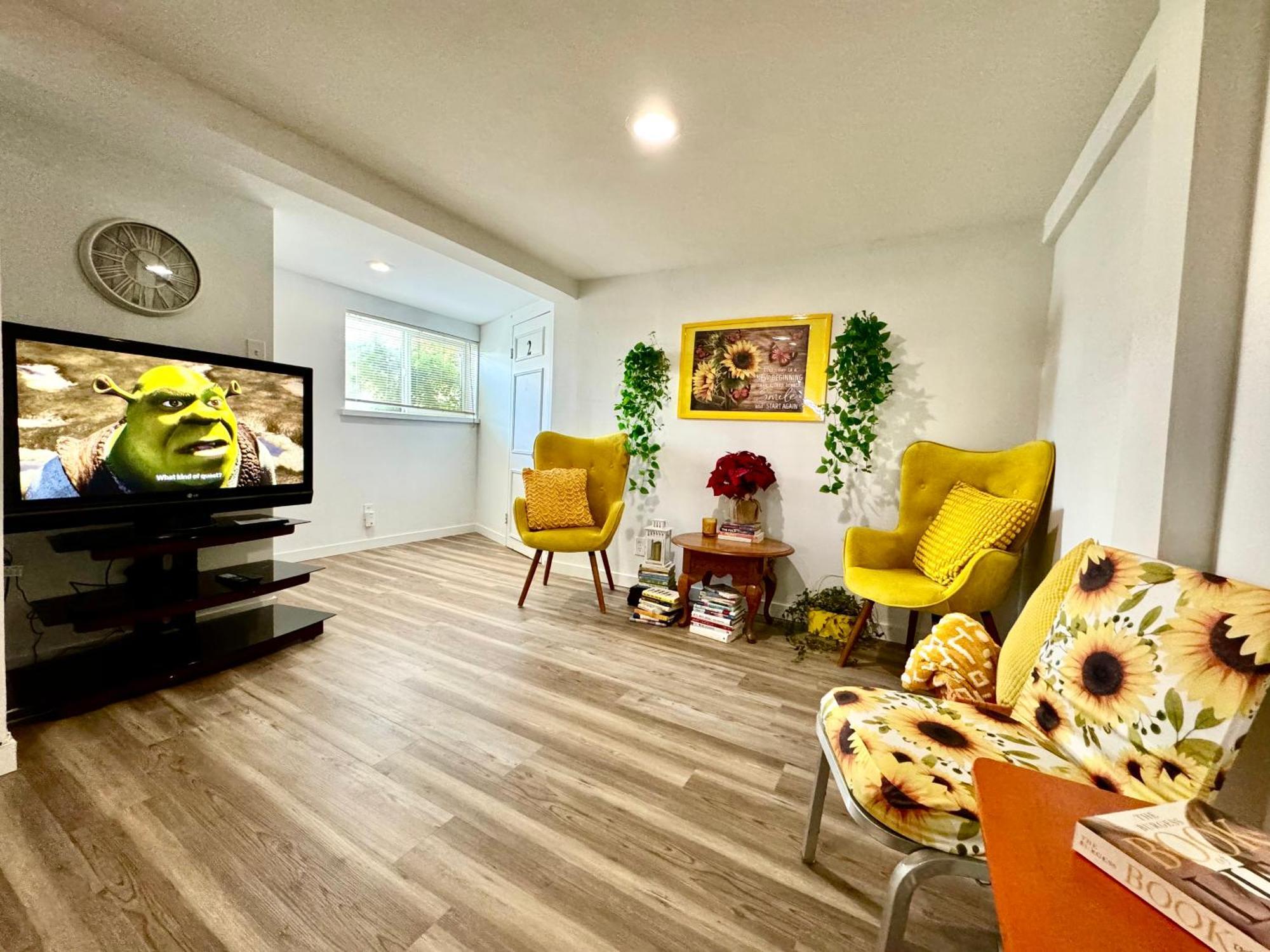 Private Room With Two Twin Beds Air Conditioning And Shared Bathrooms Located Near Seatac Airport And Downtown Seattle Buitenkant foto