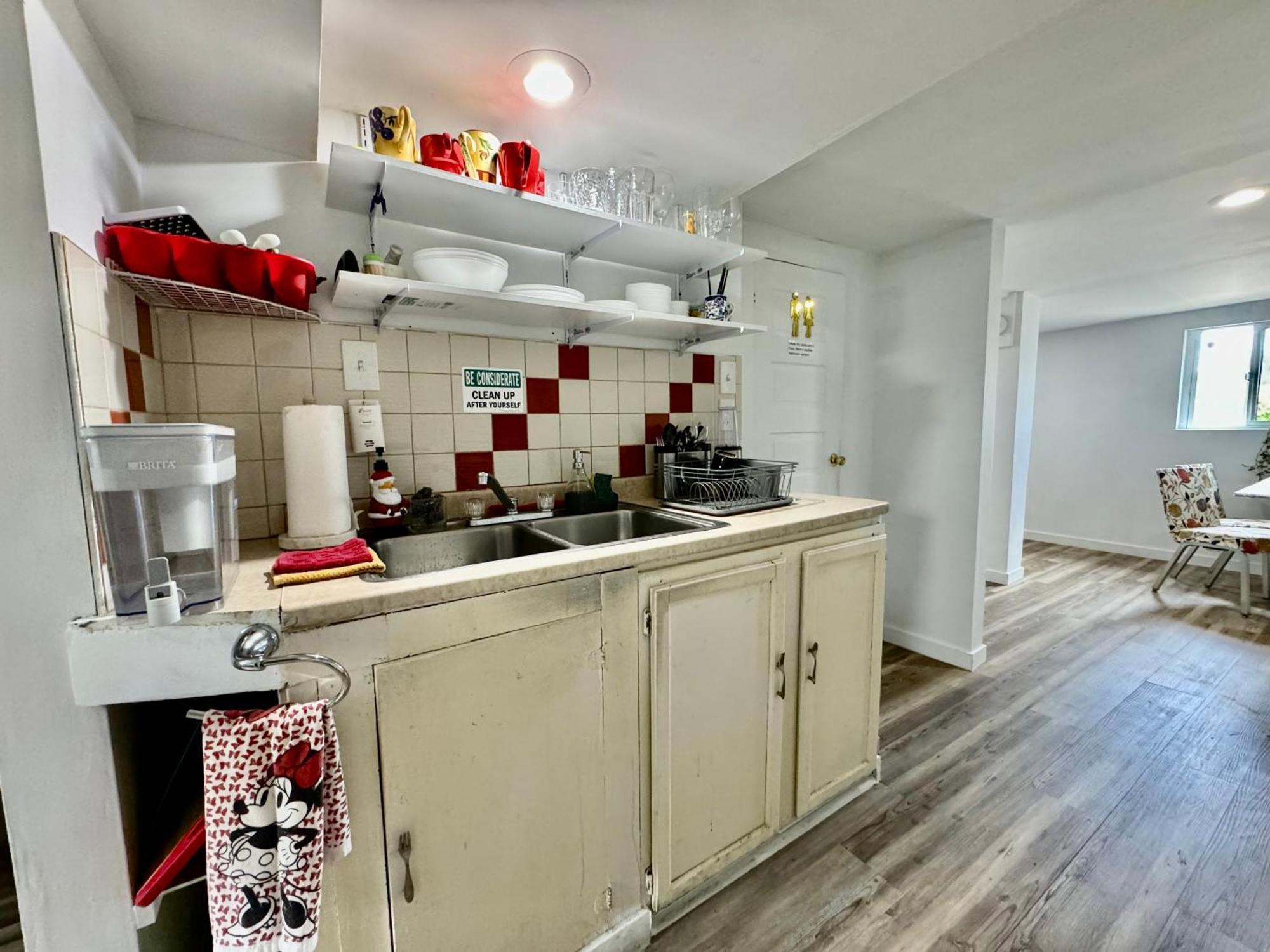 Private Room With Two Twin Beds Air Conditioning And Shared Bathrooms Located Near Seatac Airport And Downtown Seattle Buitenkant foto