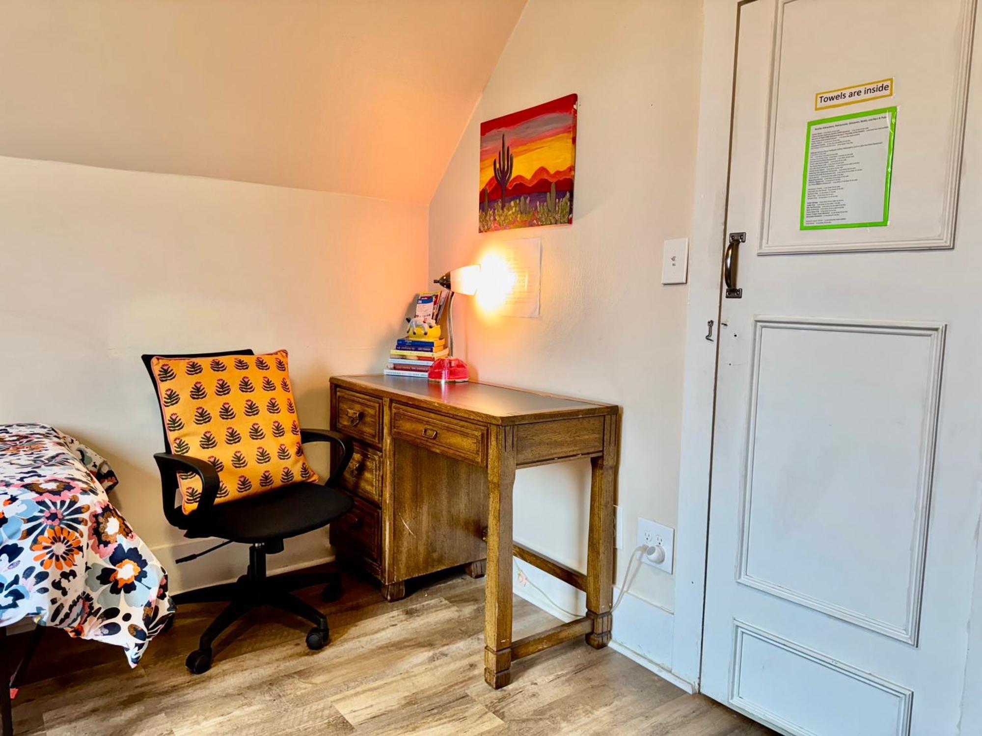 Private Room With Two Twin Beds Air Conditioning And Shared Bathrooms Located Near Seatac Airport And Downtown Seattle Buitenkant foto