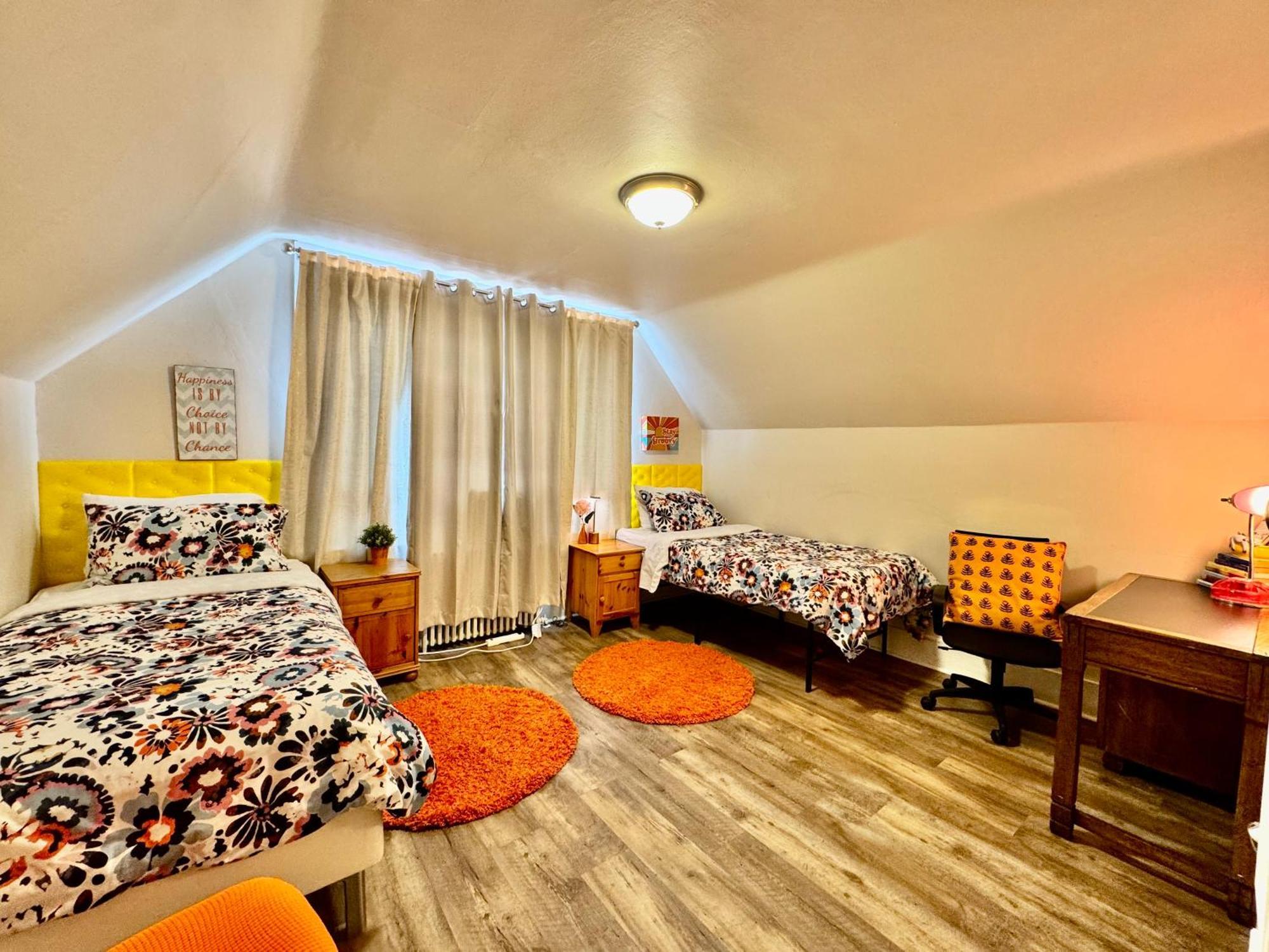 Private Room With Two Twin Beds Air Conditioning And Shared Bathrooms Located Near Seatac Airport And Downtown Seattle Buitenkant foto