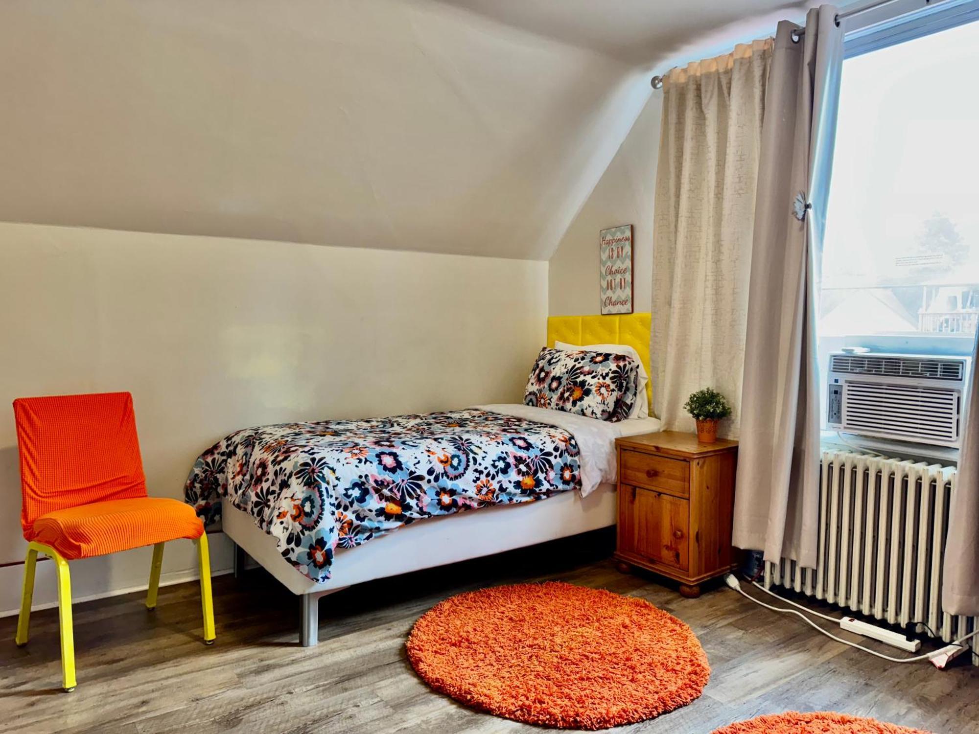 Private Room With Two Twin Beds Air Conditioning And Shared Bathrooms Located Near Seatac Airport And Downtown Seattle Buitenkant foto